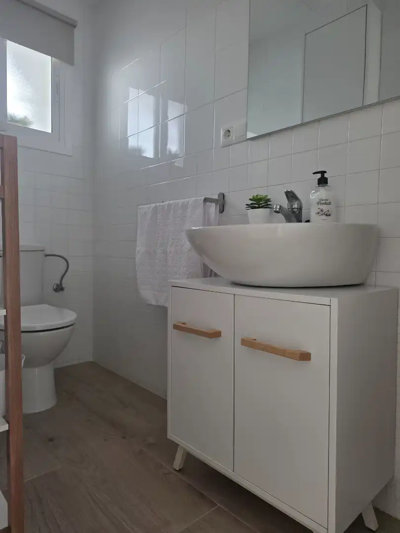 Baño de Casa adosada en venta en Utrera con Aire acondicionado, Jardín privado y Terraza