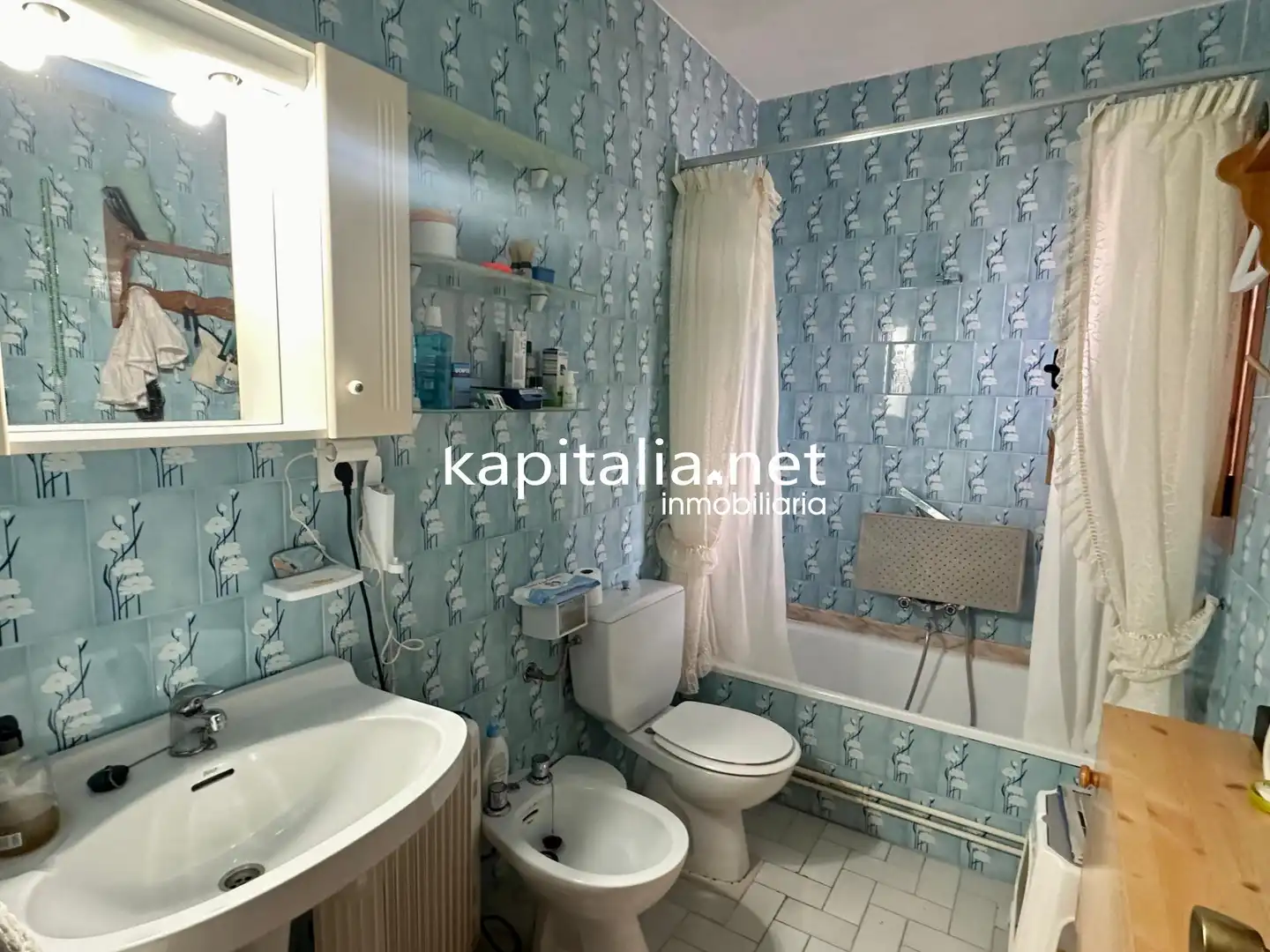 Bathroom of Houses for sale in Alcoy / Alcoi  with Air Conditioner, Private garden and Terrace