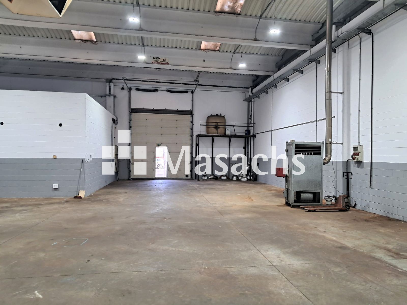 Industrial buildings to rent in Banyoles