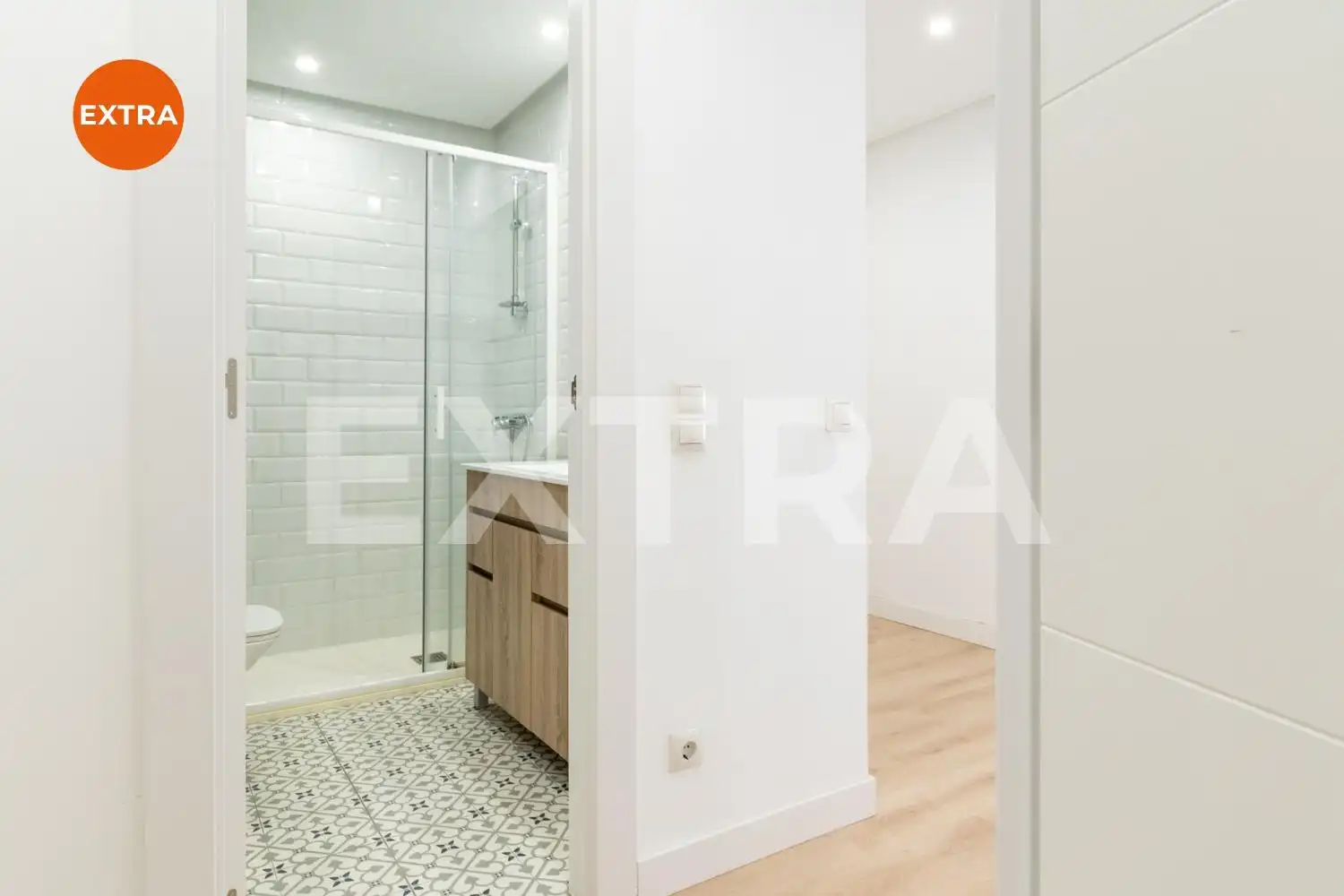 Badezimmer von Wohnung zur Miete in Madrid mit Klimaanlage, Heizung und Gemeinschaftspool