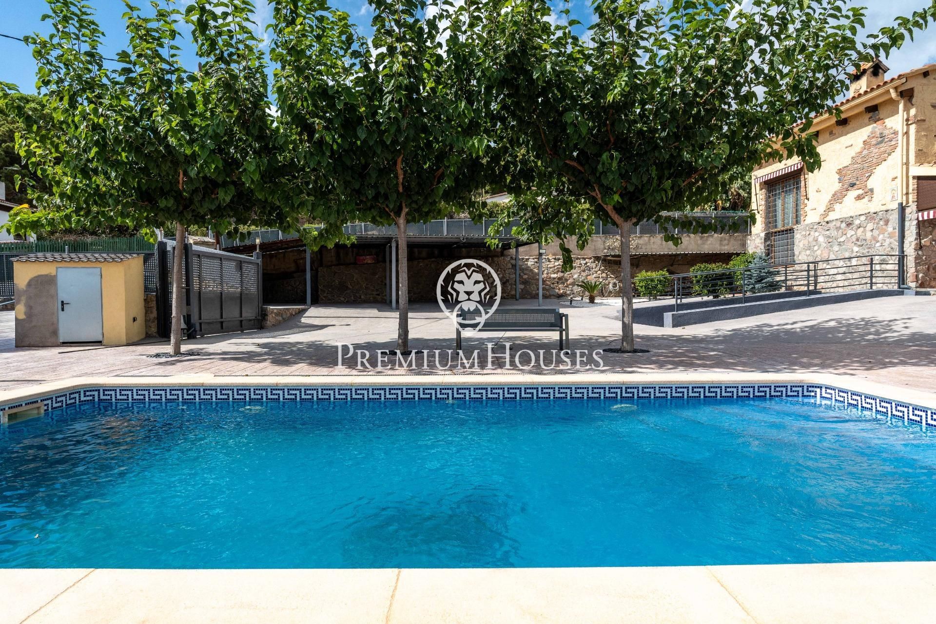 Piscina de Casa o chalet en venta en Maspujols con Aire acondicionado, Calefacción y Jardín privado