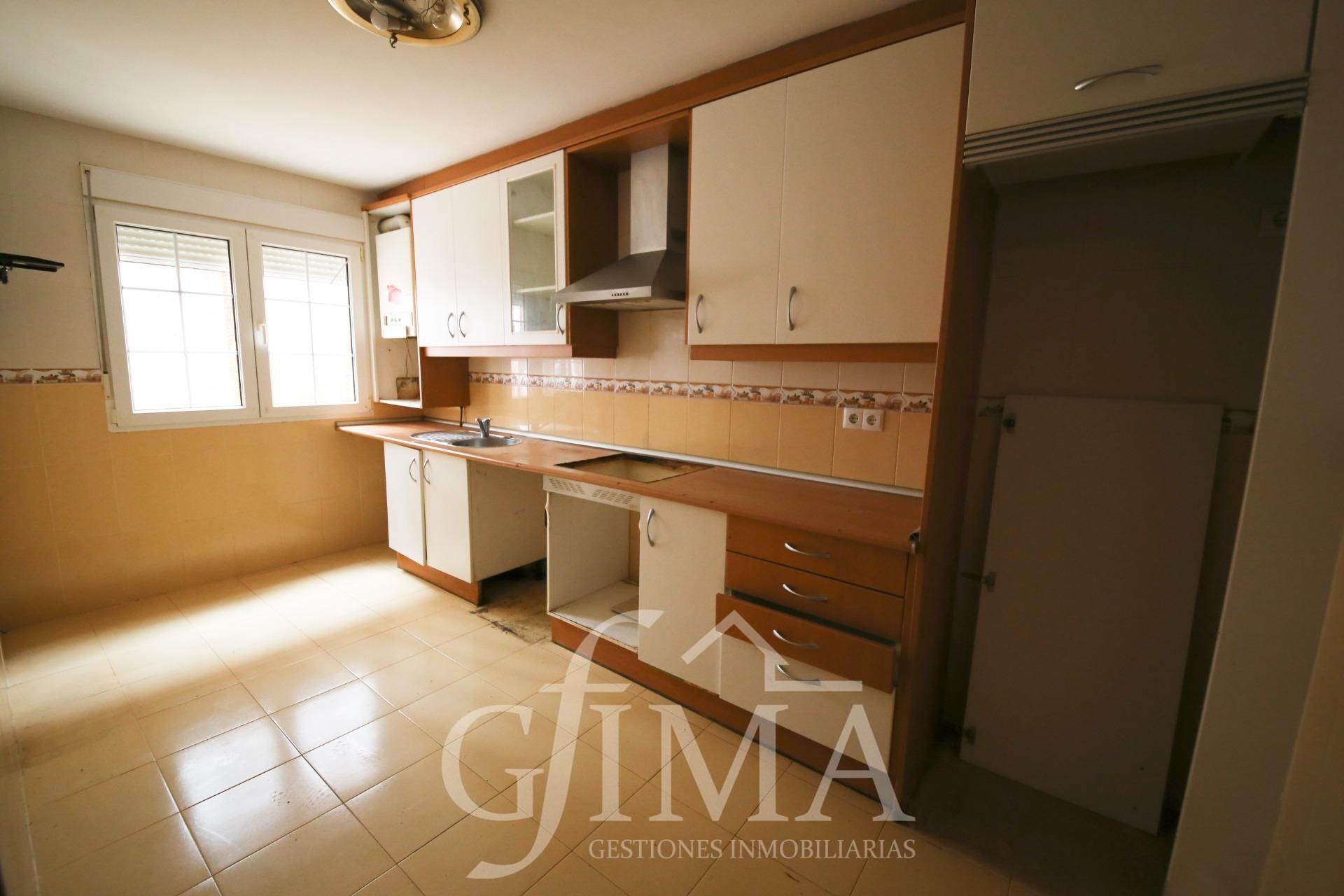 Kitchen of Planta baja for sale in Tomelloso  with Heating
