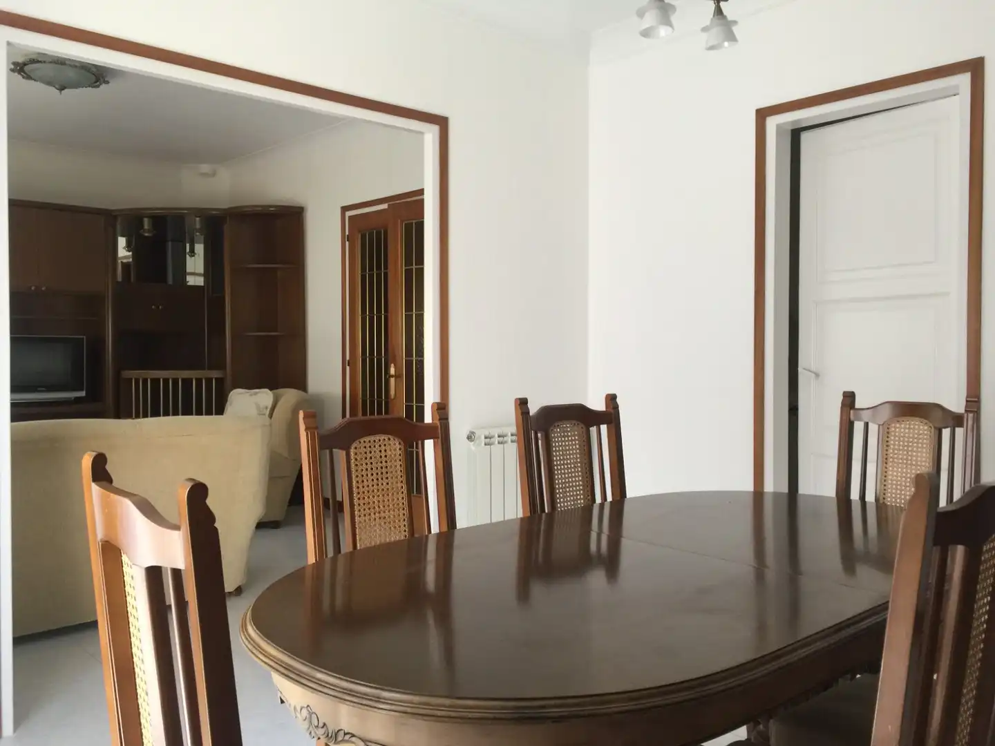 Menjador de Apartament de lloguer en Girona amb Calefacció, Moblat i TV