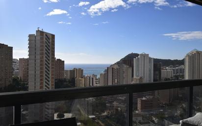 Dormitori de Apartament en venda en Benidorm amb Aire condicionat, Calefacció i Jardí privat