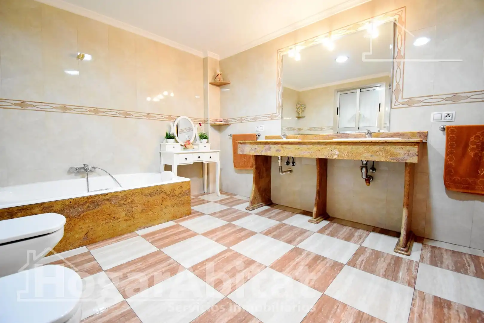 Casa amb terrassa en venda a Carrer JAUME ROIG, imagen 46