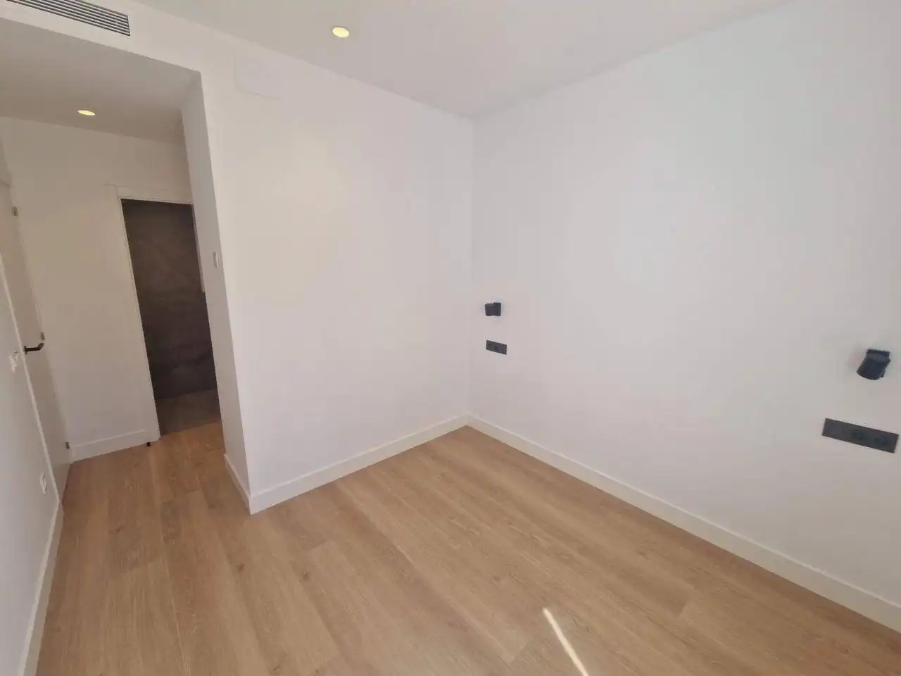 Wohnung zum Verkauf in Madrid mit Klimaanlage, Heizung und Terrasse