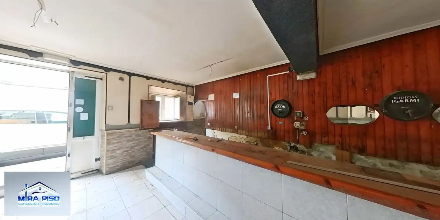Business premises for sale in Santoña, imagen 2