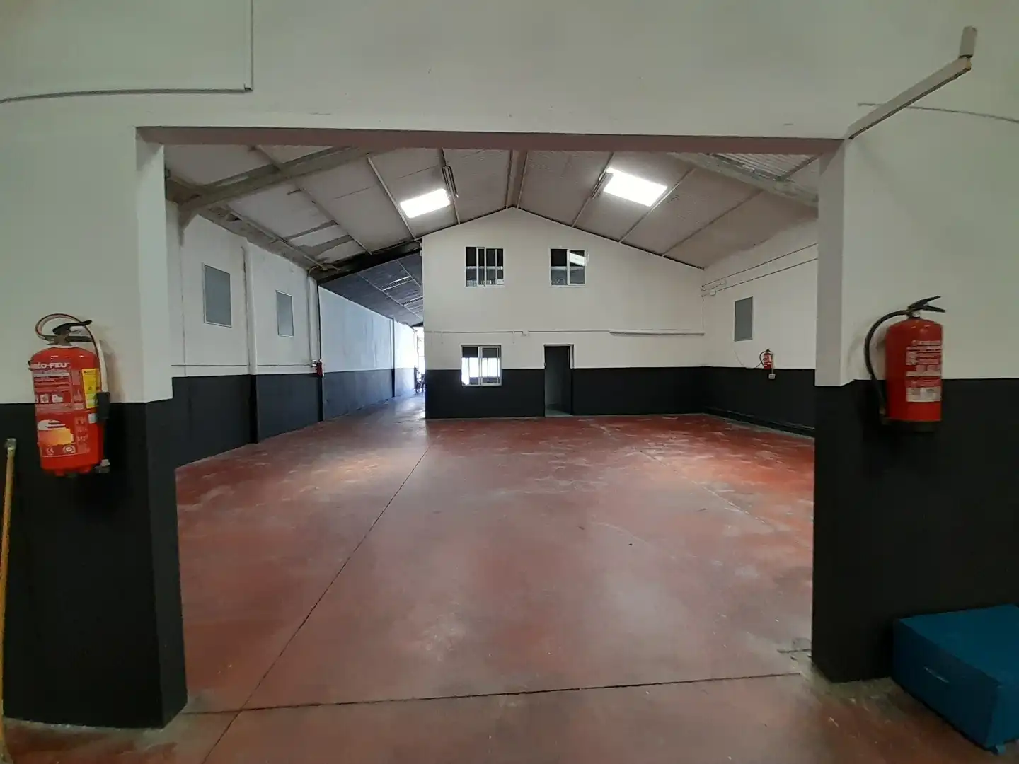Local en venta en Villalbilla