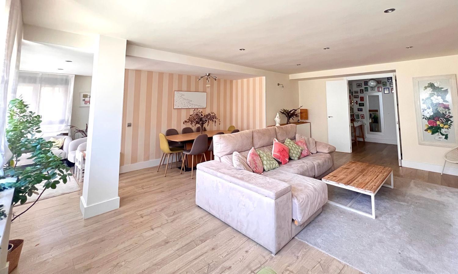 Living room of Flat for sale in Majadahonda  with Air Conditioner, Heating and Storage room