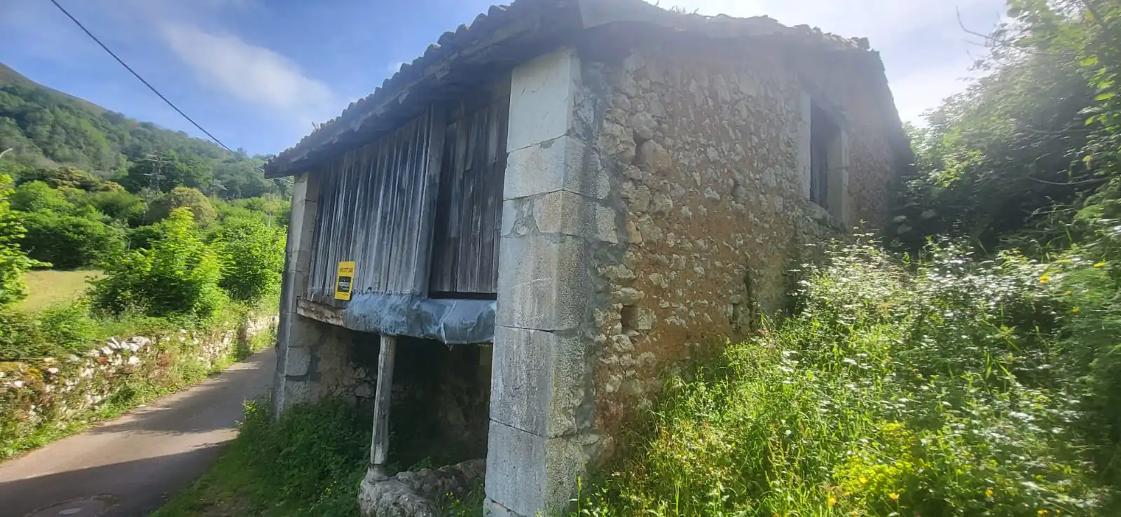 Country house zum Verkauf in Lugar Puertas, 2, Cabrales