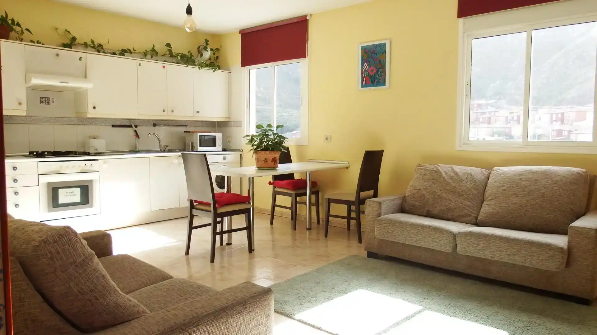 Sala d'estar de Casa adosada en venda en Breña Alta amb Jardí privat, Traster i Moblat
