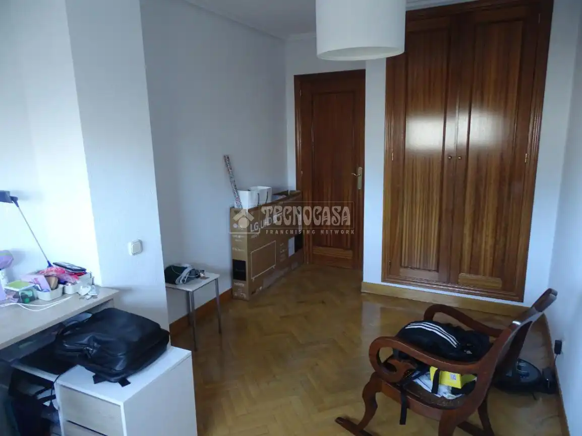Habitación de Piso en venta en Valladolid con Aire acondicionado y Calefacción