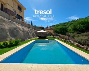 Vista exterior de Casa o xalet de lloguer en Alhaurín de la Torre amb Aire condicionat, Terrassa i Piscina