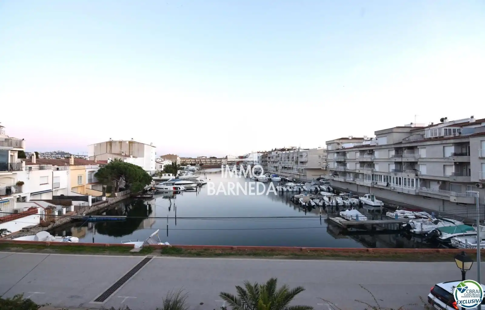 Exterior view of Houses for sale in Empuriabrava  with Air Conditioner, Heating and Terrace