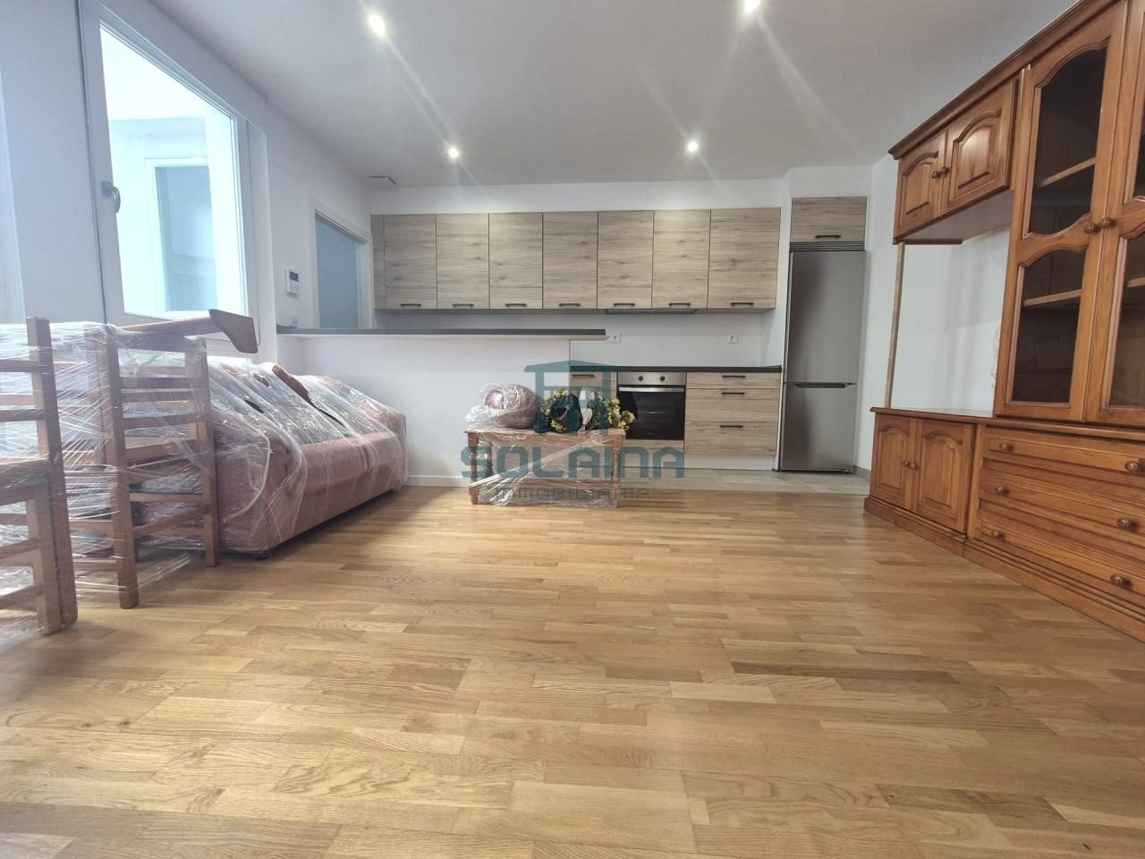 Cuina de Apartament de lloguer en Ourense Capital  amb Calefacció