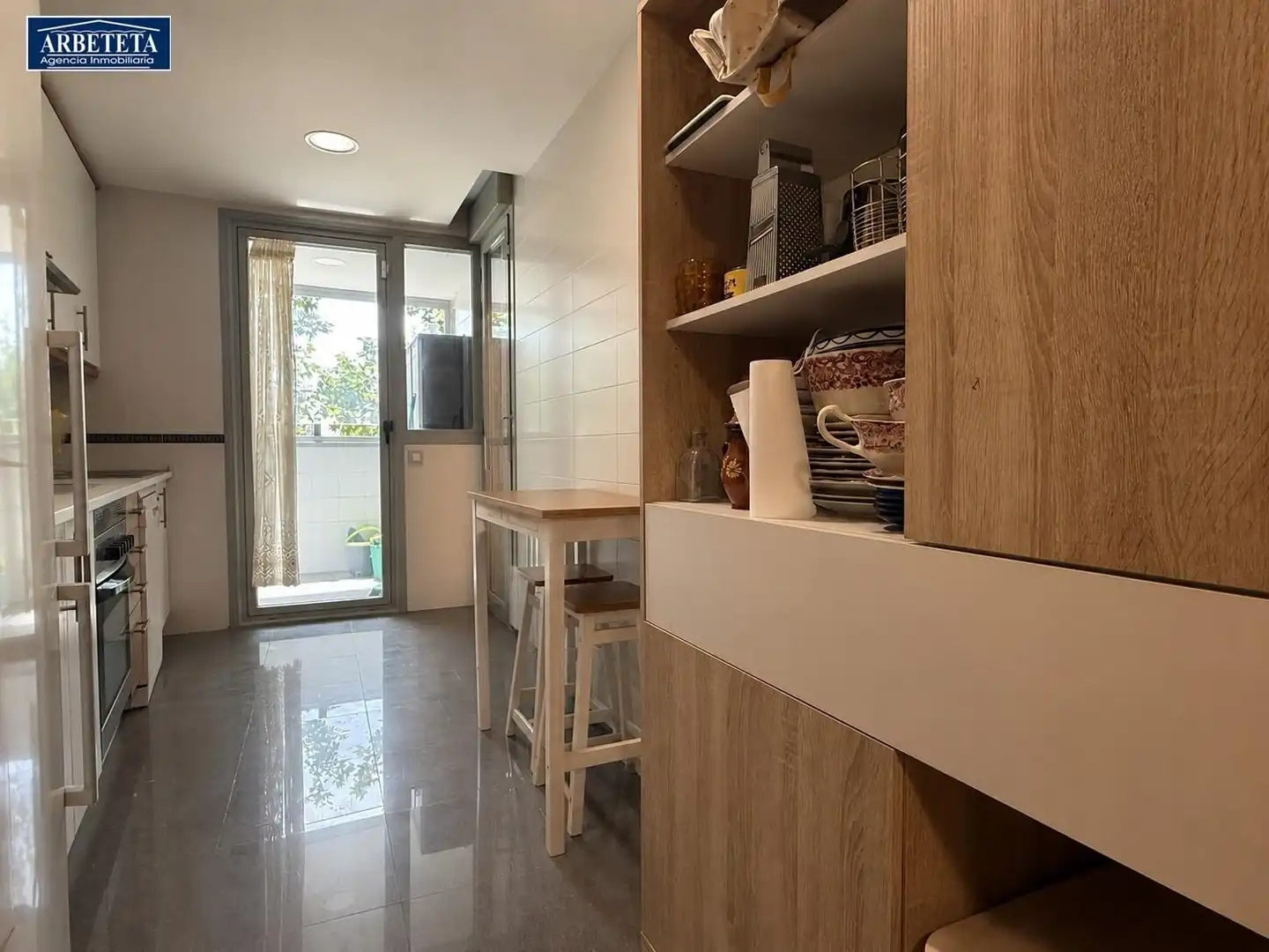 Küche von Wohnung zum Verkauf in Yebes mit Heizung, Terrasse und Abstellraum