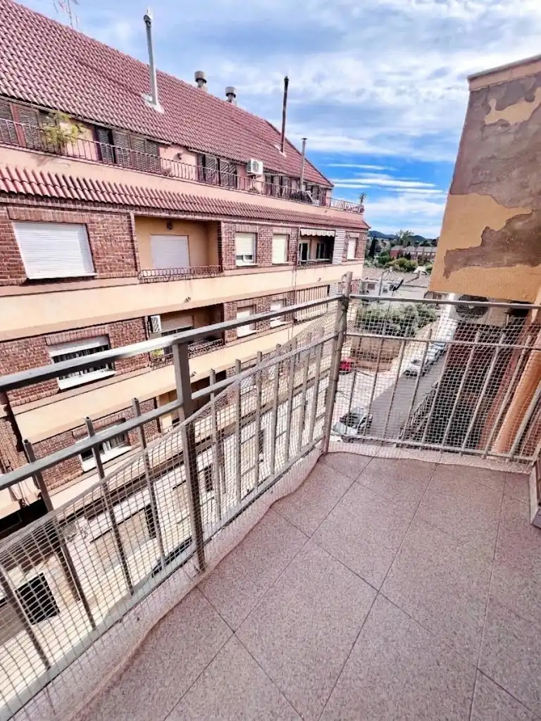 Vista exterior de Piso en venta en Petrer con Balcón