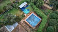 Piscina de Casa adosada en venda en Alcalá de Guadaira amb Calefacció, Jardí privat i Piscina