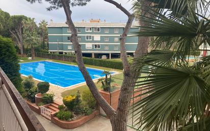 Swimming pool of Flat for sale in Gavà  with Terrace, Storage room and Community pool