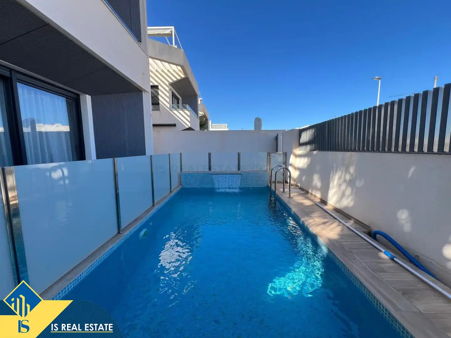 Chalet con piscina en venta en Playa del Acequión, Náufragos y Rocío del Mar, imagen 4