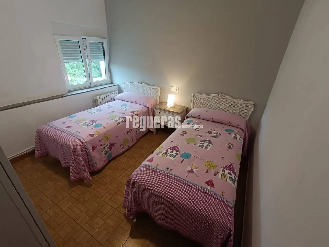 Bedroom of Houses for rent in Avilés  with Heating, Private garden and Furnished