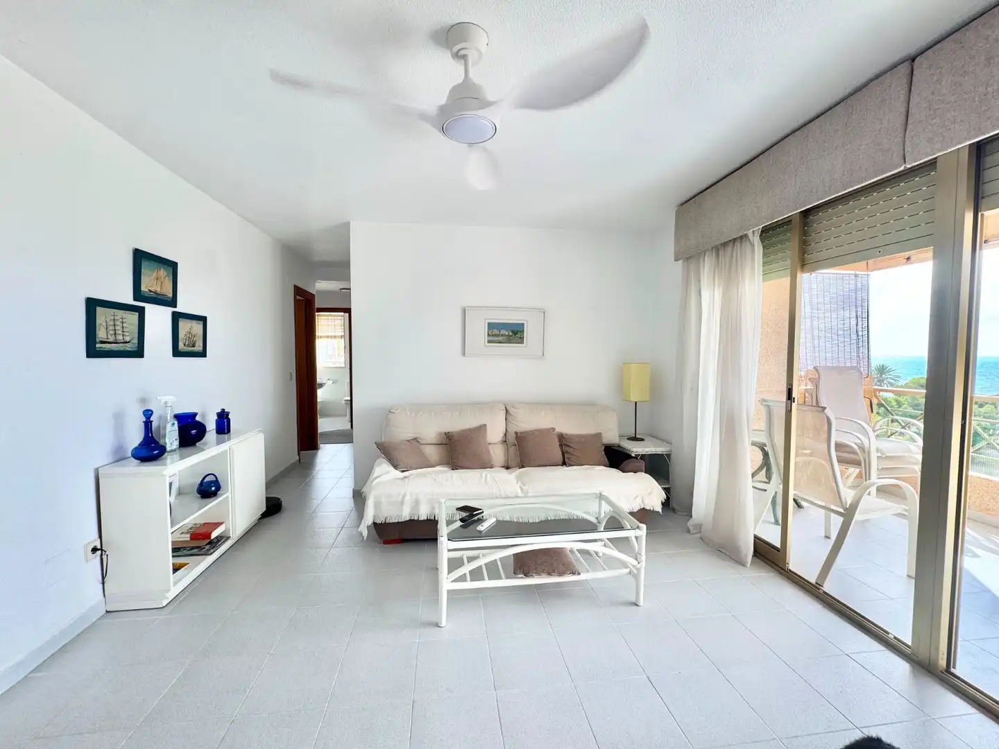 Wohnzimmer von Wohnungen zur Miete in Orihuela mit Möbliert, Waschmaschine und Mikrowelle