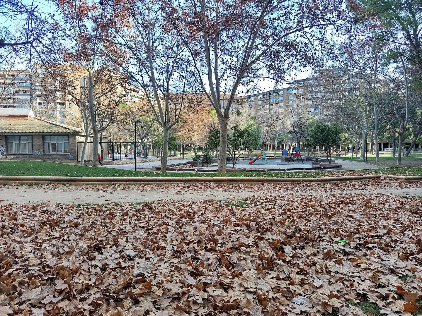Vista exterior de Local en venda en Zaragoza
