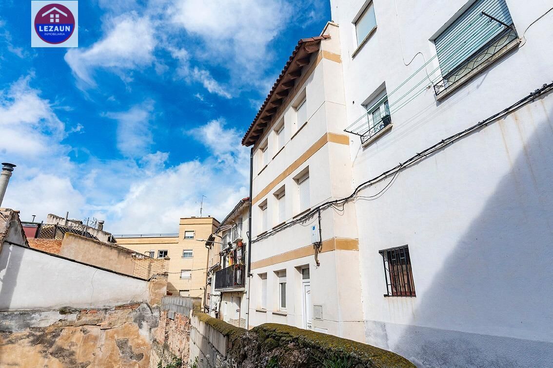 Building for sale in Peralta / Azkoien