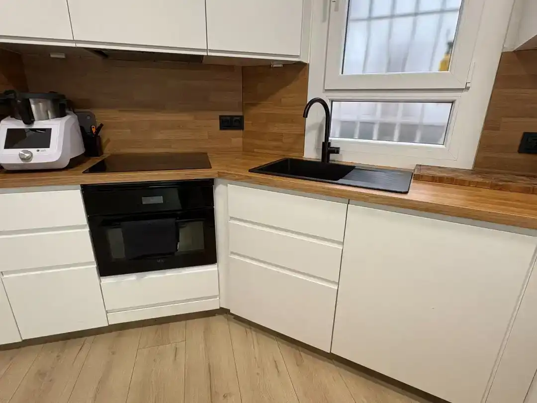 Kitchen of Flat for sale in  Madrid Capital  with Air Conditioner