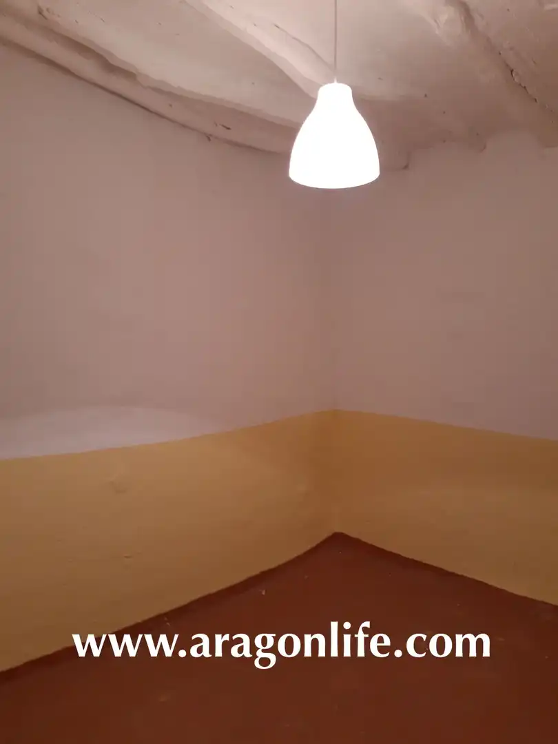 Bedroom of Houses for sale in Fabara  with Storage room, Furnished and Oven