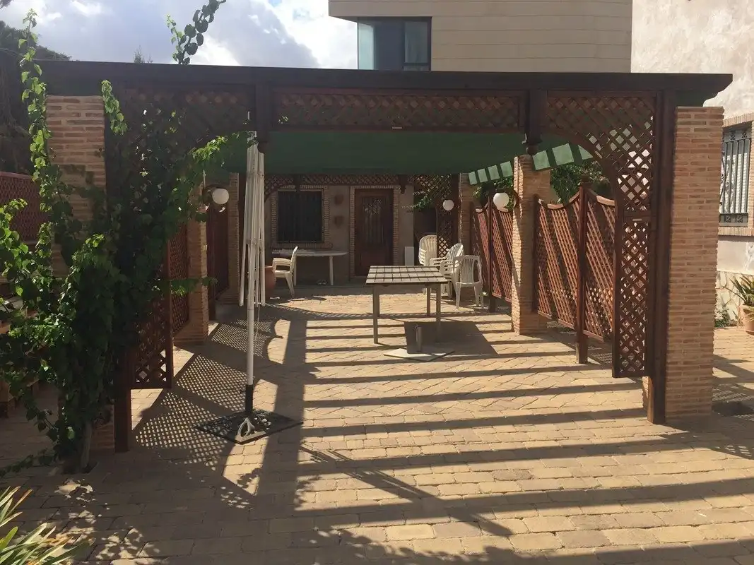 Terrassa de Casa o xalet en venda en Elche / Elx amb Jardí privat, Terrassa i Piscina