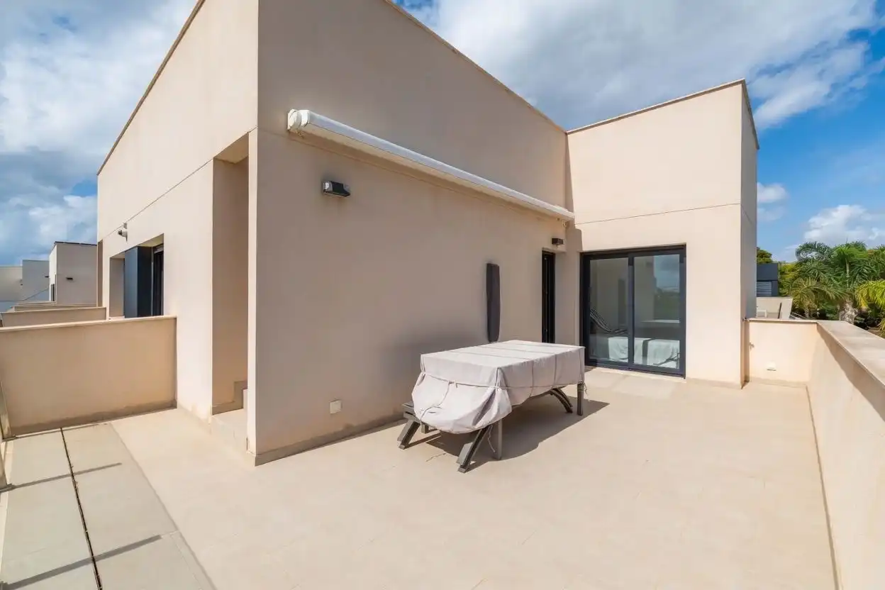 Terraza de Casa o chalet en venta en Pilar de la Horadada con Aire acondicionado, Calefacción y Jardín privado