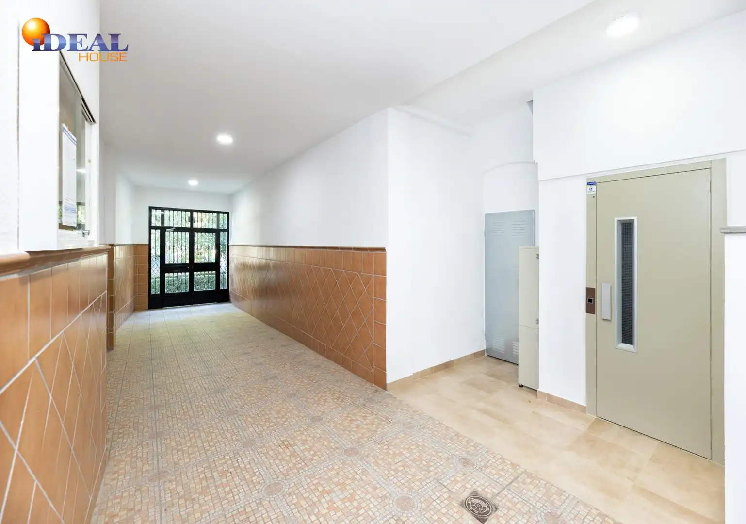 Apartament amb terrassa en venda a 28 Calle Acera de San Ildefonso #28 3B, imagen 3