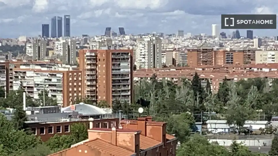 Vista exterior de Pis de lloguer en Madrid amb Aire condicionat, Calefacció i Moblat