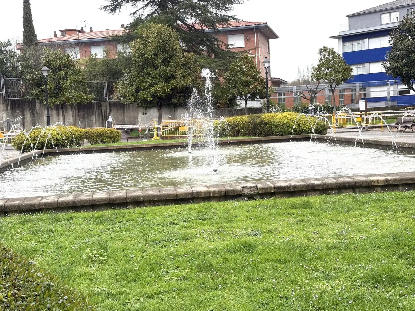 Garten von Geschaftsraum zur Miete in Oviedo  mit Möbliert