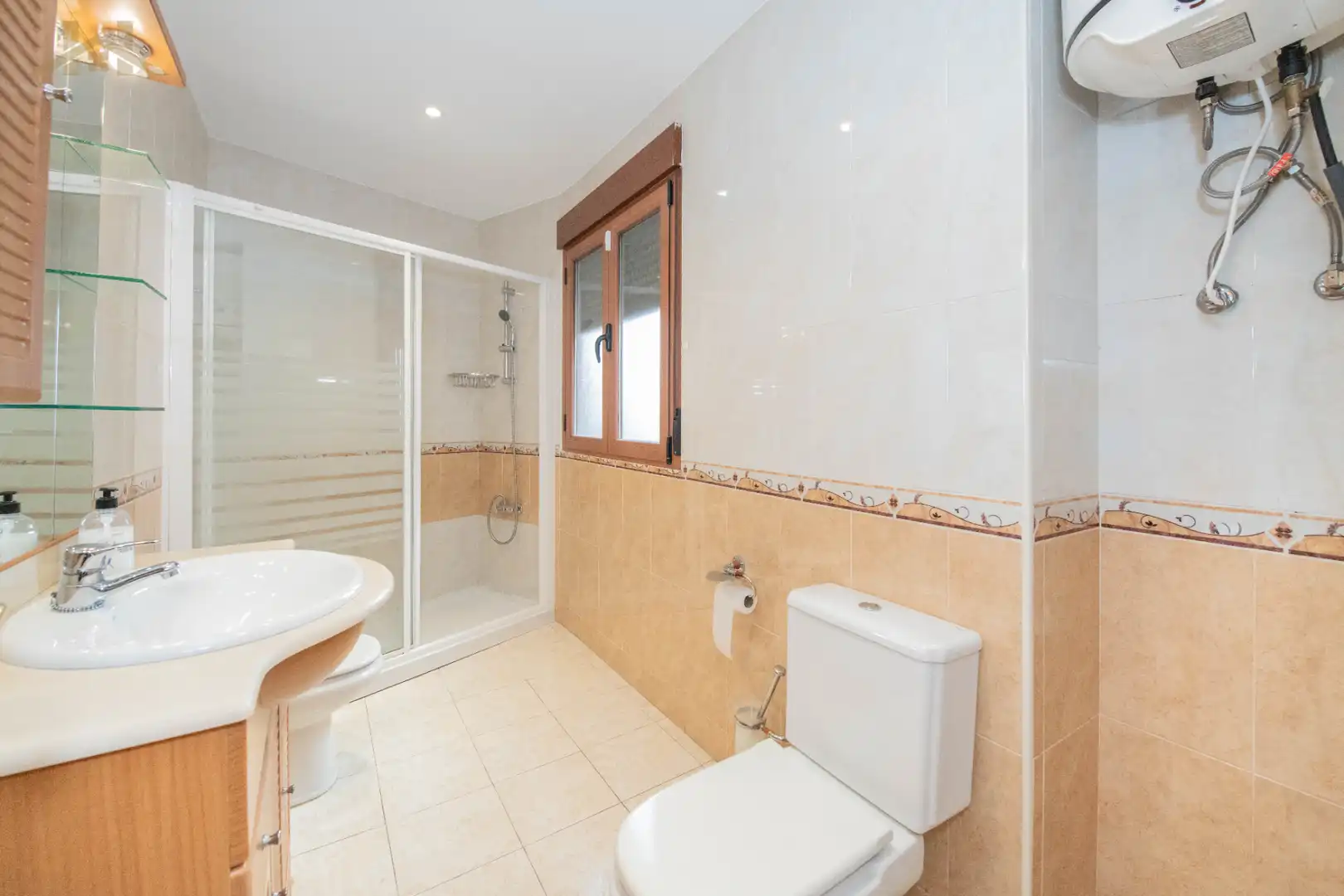 Baño de Dúplex en venta en Navalcarnero con Aire acondicionado, Calefacción y Terraza