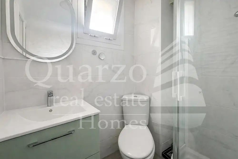 Baño de Apartamento en venta en Gandia con Calefacción, Terraza y Amueblado