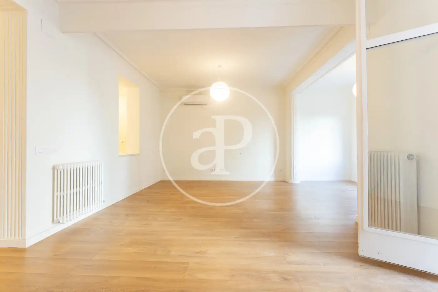 Sala d'estar de Pis de lloguer en Barcelona amb Aire condicionat, Calefacció i Terrassa
