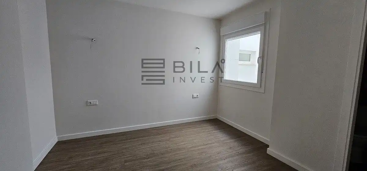 Habitación de Piso en venta en Fuengirola con Aire acondicionado, Terraza y Piscina