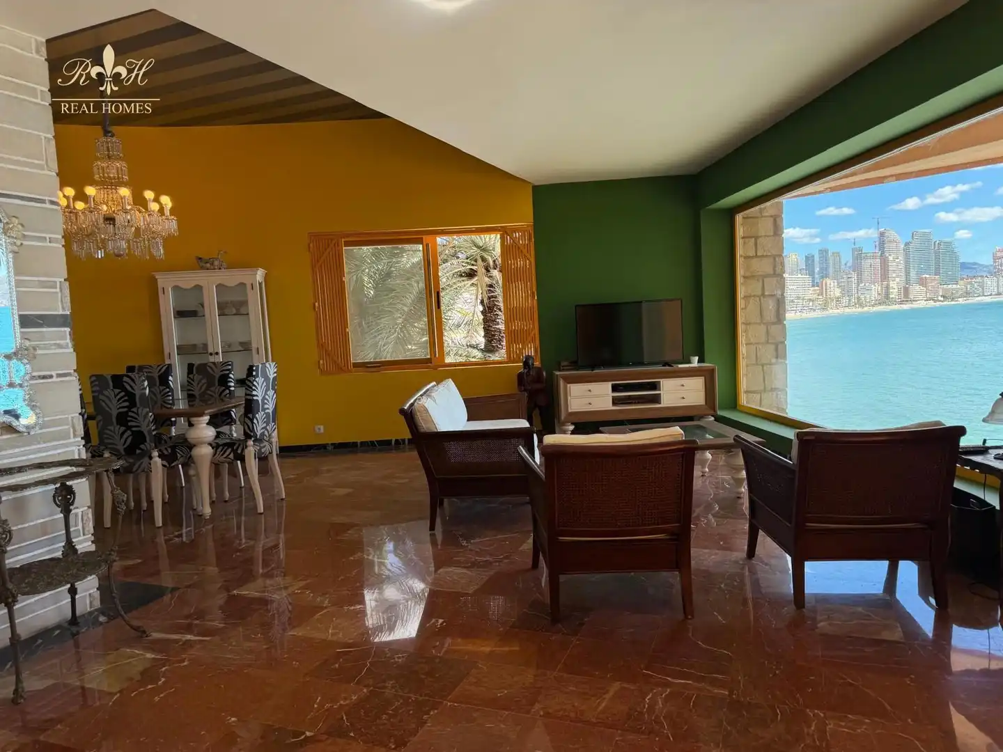 Living room of Houses for sale in Benidorm  with Air Conditioner and Terrace