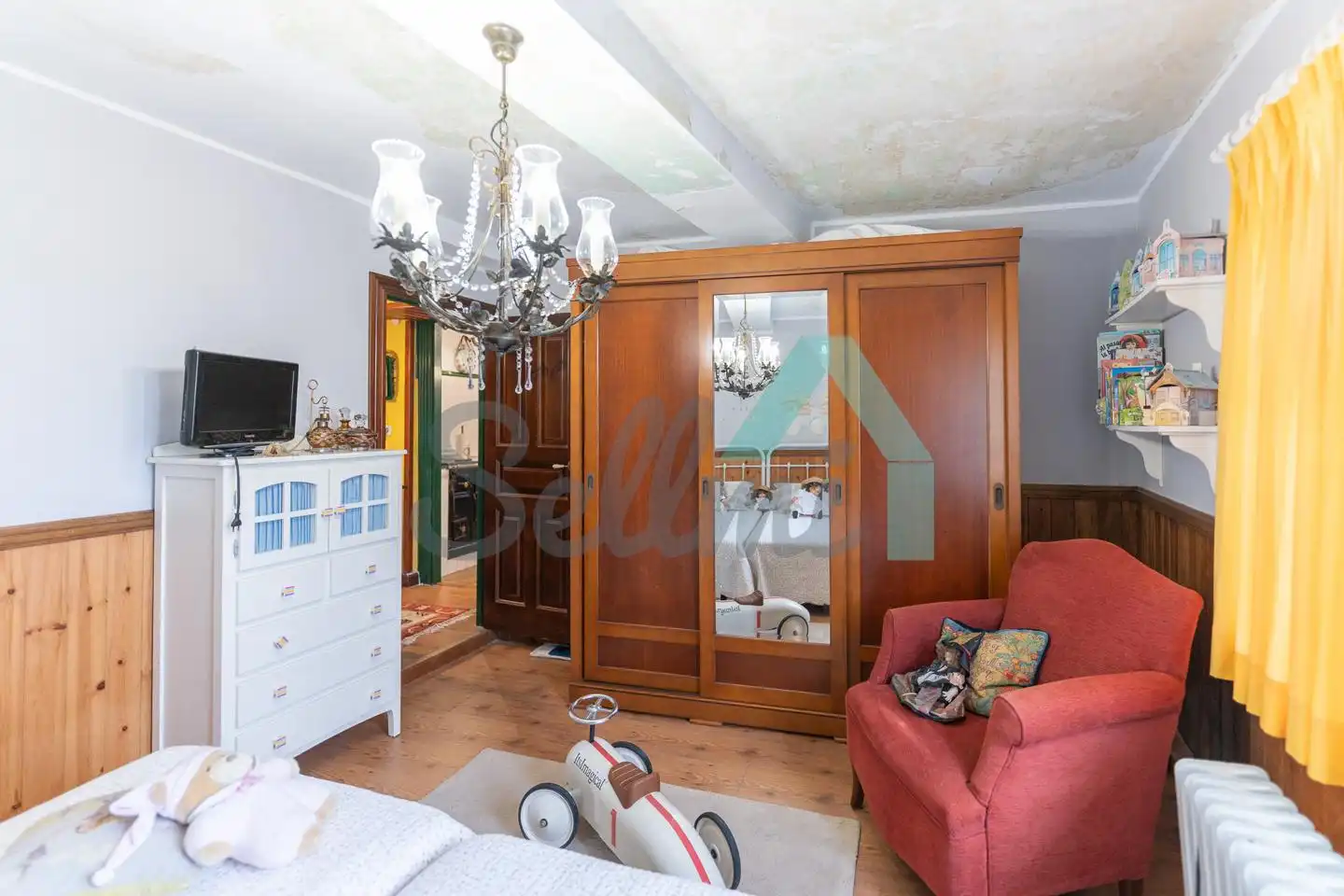 Dormitori de Casa adosada en venda en Langreo amb Calefacció, Jardí privat i Parquet
