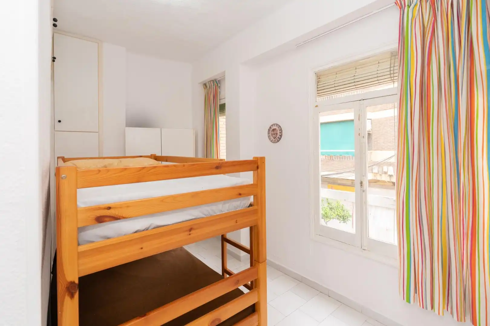 Schlafzimmer von Büro zum Verkauf in Motril mit Klimaanlage