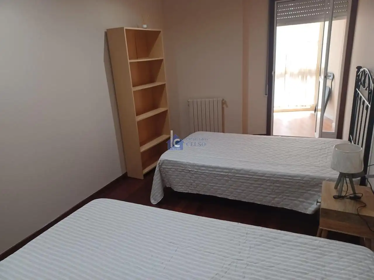 Habitación de Piso de alquiler en Ourense Capital  con Calefacción, Parquet y Trastero