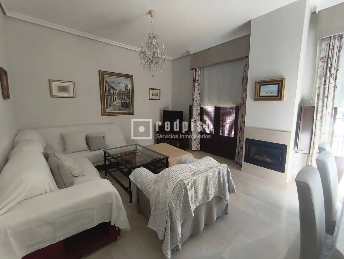 Sala d'estar de Pis de lloguer en Sevilla amb Aire condicionat, Terrassa i Moblat