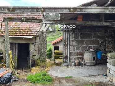 Casa en venda a BACA MOCES