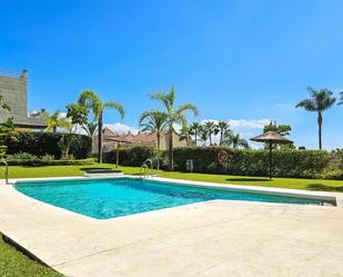 Swimming pool of Single-family semi-detached for sale in Estepona  with Air Conditioner and Terrace