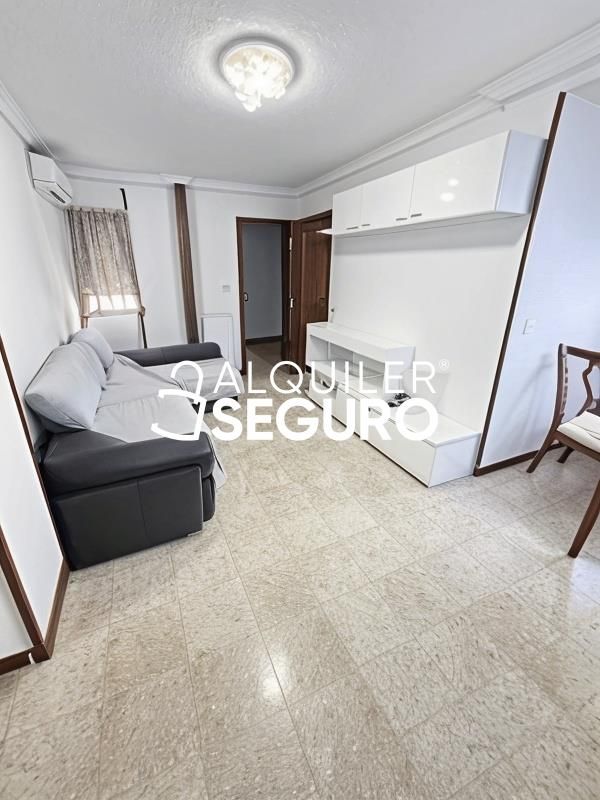 Bedroom of Flat to rent in Alcalá de Henares  with Air Conditioner, Heating and Furnished
