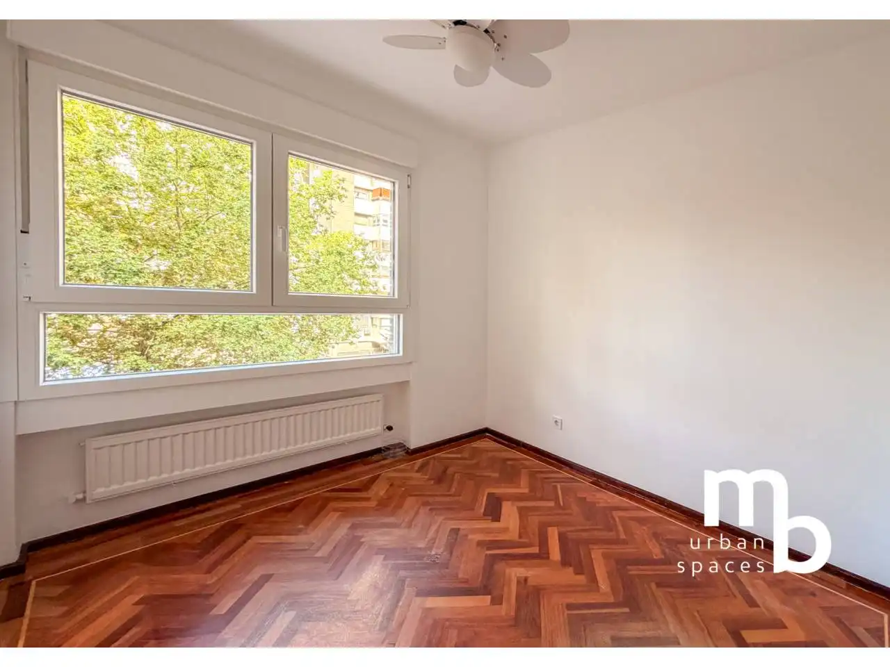 Bedroom of Flat for rent in Fuencarral - El Pardo