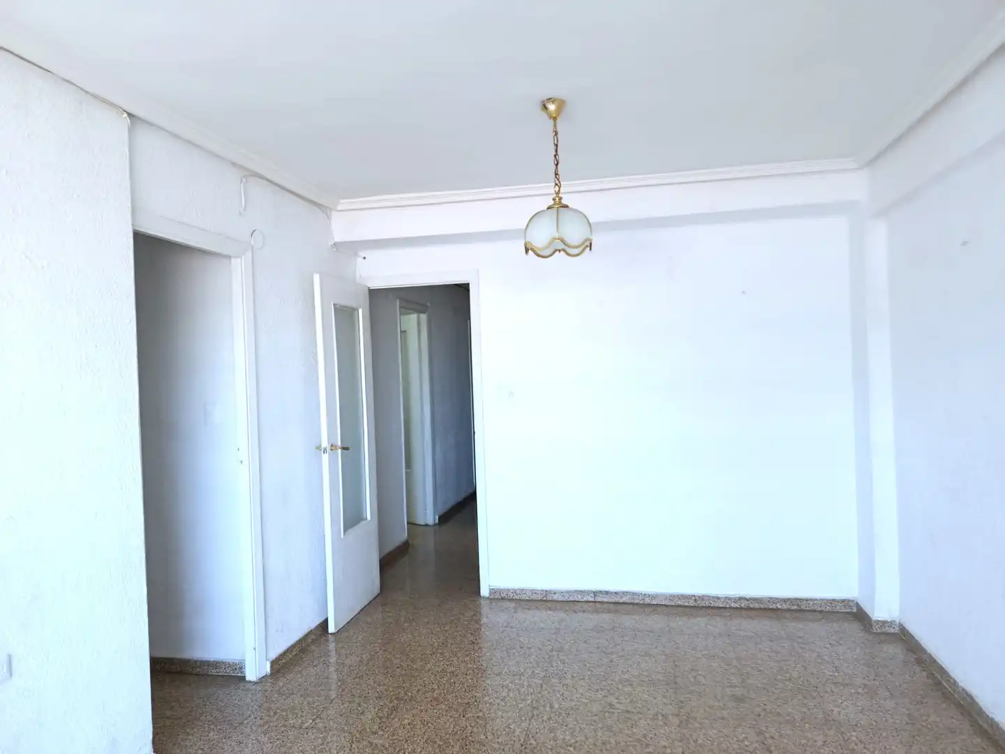 Piso en venta en Valencia con Balcón y Alarma