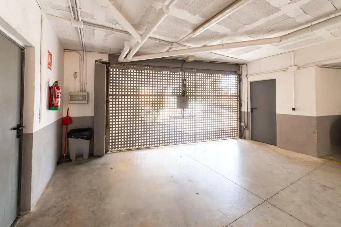 Wohnung zum Verkauf in Calafell mit Klimaanlage, Abstellraum und Balkon